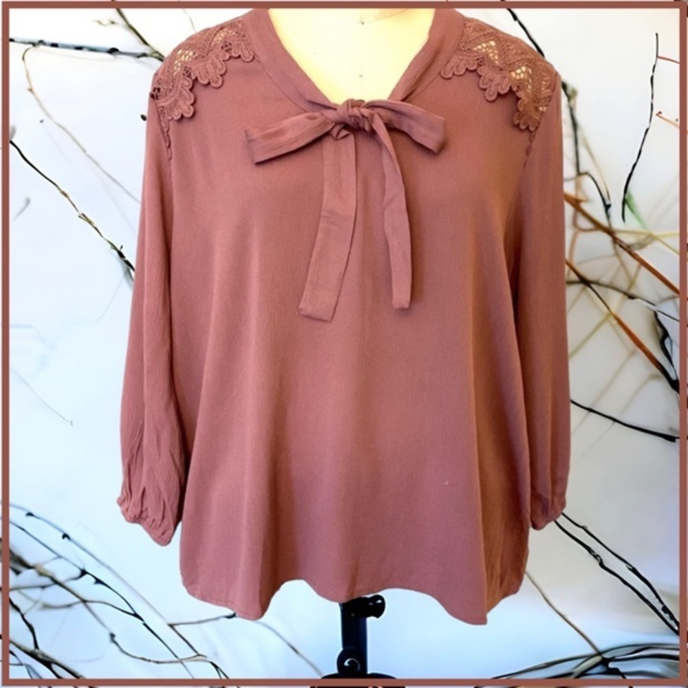 Purple tie front 3/4 sleeve blouse
